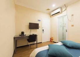 Guangzhou Huiyin Fashion Hotel (Pazhou Convention and Exhibition Xingang East Subway Station) 3