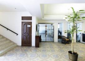Hotel Gandhi 3