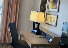 Country Inn & Suites by Radisson, Clarksville, TN 5