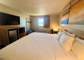 Days Inn by Wyndham Jacksonville Orange Park Near NAS Jax 5
