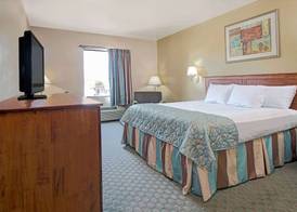 Days Inn by Wyndham Downtown St. Louis 5