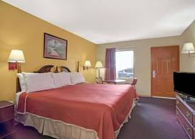 Travelodge by Wyndham Forest Park Atlanta South 4