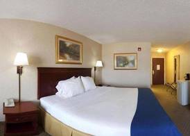 Holiday Inn Express & Suites THOMASVILLE by IHG 5