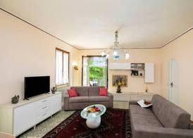 Villa Alberti Apt Emma 900m from Garda lake with Shared Garden - Happy Rentals 5