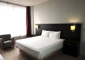 Travelodge by Wyndham Quebec City Hotel & Convention Centre 5