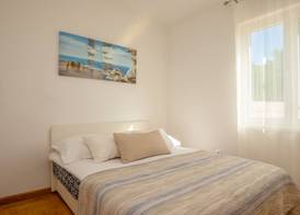Apartments Mistral 5