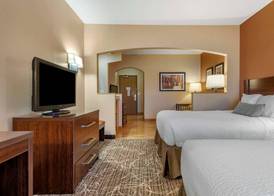 Best Western Plus Chelsea Hotel 5