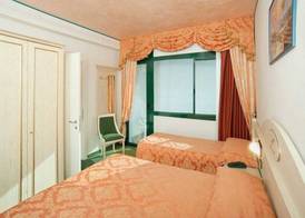 Hotel Carlton 4