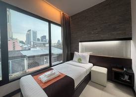 Collection O The Bangkok Airport Link Suite 4