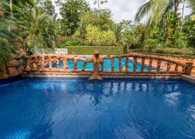 Ara Ambigua Lodge 2