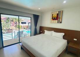 V Beach Resort 4
