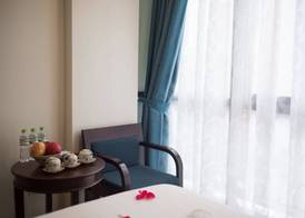 Holiday Emerald Hotel 5