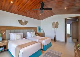 Anantara World Islands Dubai Resort 4