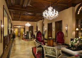 The Raphael Hotel, Autograph Collection 5