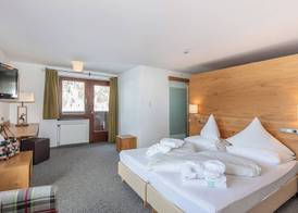 Naturhotel Falknerhof 2