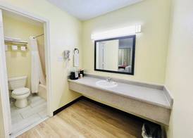 Hometown INN 5