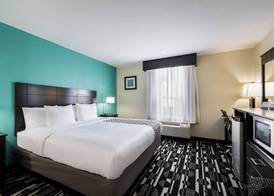 Bricktown Hotel & Extended Stay 4