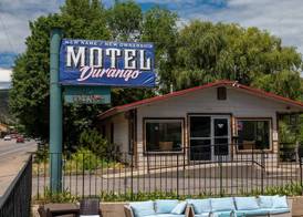 The Junction Hotel and Hostel 3