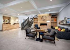Country Inn & Suites by Radisson Albertville near Outlet Mall 2