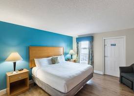 The Ocean Key Virginia Beach Resort 5