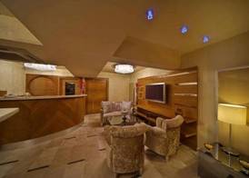 Royce Hotel 3