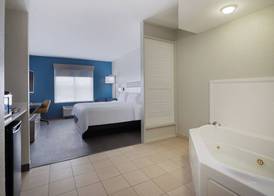 Holiday Inn Express & Suites LAKELAND NORTH - I-4 by IHG 5