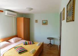 Apartments Neno 4