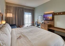 Holiday Inn Express & Suites CHARLOTTE - SOUTH END by IHG 3