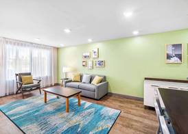 WoodSpring Suites Fort Myers - Cape Coral 3