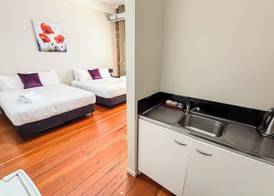 Aura Hotel 5