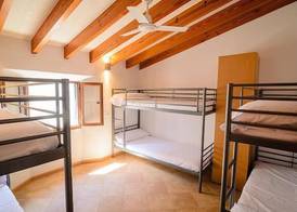 Embat - Hostel 2