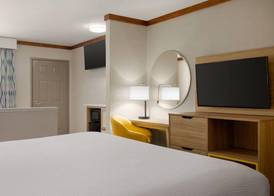 Days Inn by Wyndham Suites Fredericksburg 4
