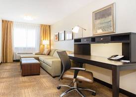 Staybridge Suites WEST EDMONTON by IHG 3