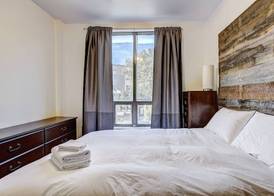 Destination Stays Griffintown Montreal 4