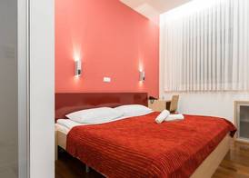Dream Hotel 5