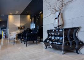 Gallery Art Hotel 5