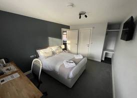 Arlan House, Central Basingstoke Hotel 3