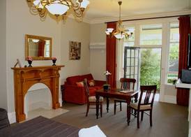 Merivale Manor 3
