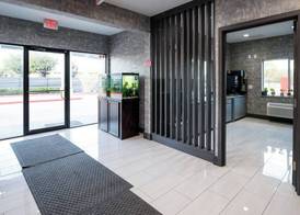 Moonlight Suites - Houston/George Bush Int'l Airport 3