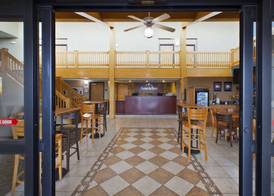 AmericInn by Wyndham Bay City 5