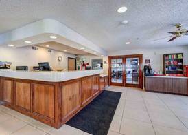 SureStay Plus Hotel by Best Western Redding 2