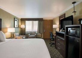 Best Western Holiday Hotel 5