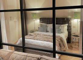 Elegance Room 3