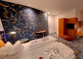 Business-Hotel Artes 3