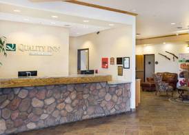 Quality Inn Oacoma - Chamberlain 4