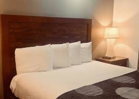Oceanside Inn & Suites, a Days Inn by Wyndham 5