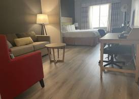 Country Inn & Suites by Radisson, College Station, TX 5