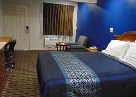 Corcoran Country Inn 4