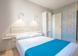 Hotel Grand Cap Rooftop Pool 4