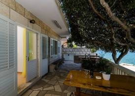 Apartments Nikolina 2